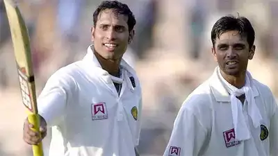 Top 10 Greatest Matches in Cricket History - Rahul Dravid and VVS laxman after day 4 against Australia.