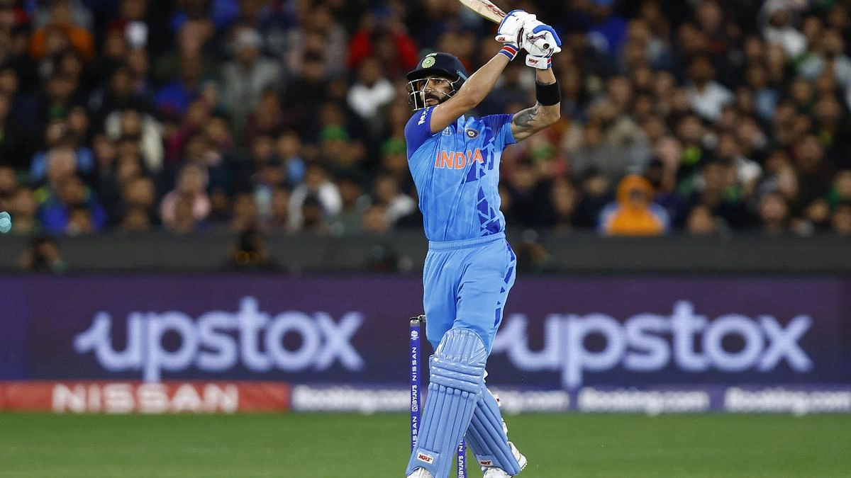 Top 5 Virat Kohli Innings You Cannot Miss - Virat Kohli hitting Haris Rauf for 6 in MCG